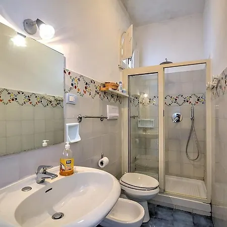 Sleeps 4 Pool Air Con Wifi